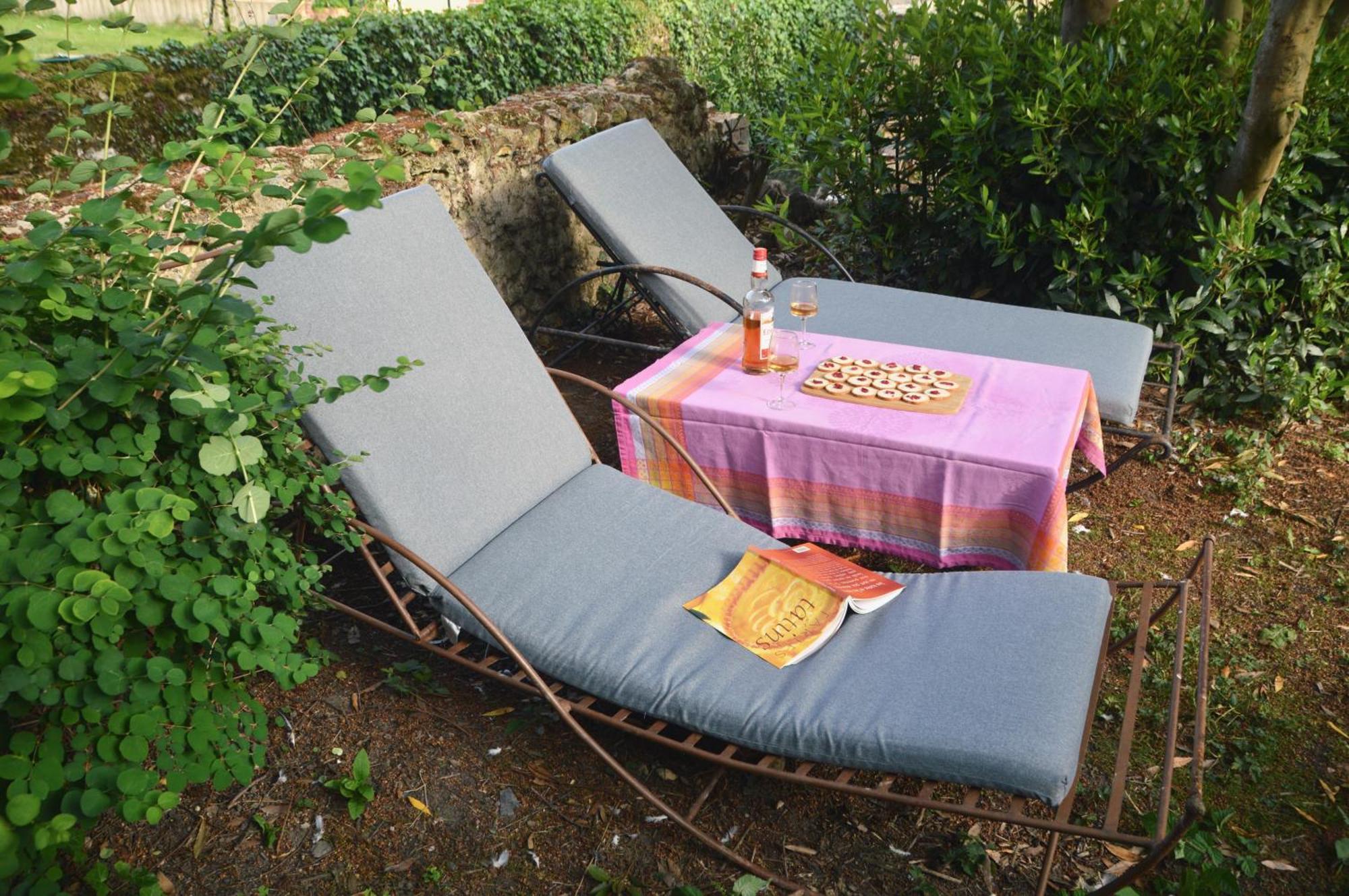 Gite De Charme En Sologne, Sejour En Famille, Jardin, Riviere, Jeux, Nature & Detente โอบิญี-ซูร์-แนร์ ภายนอก รูปภาพ